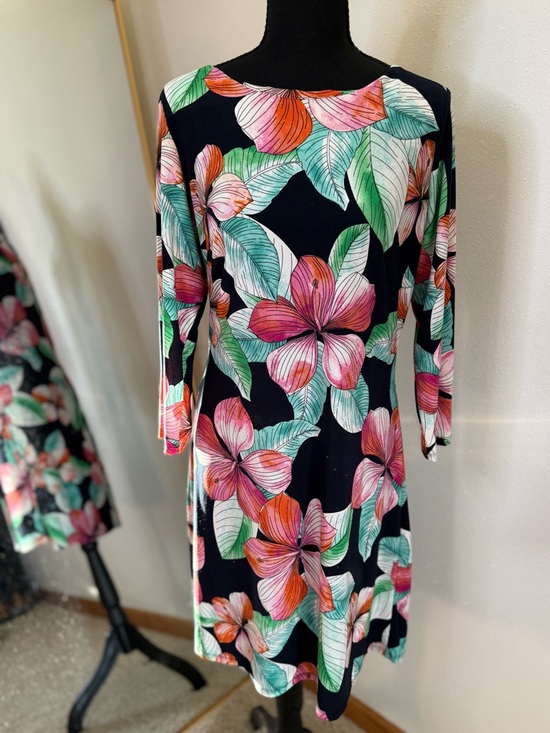Tommy Hilfiger Dresses & Skirts - Tommy Hilfiger Floral Tropical Shift Dress Size 8